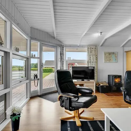 Gorgeous In With Sauna Feriehus *